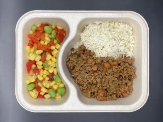 Bibimbap végé (sauté coréen), Riz au gingembre, Salade tiède de maïs et edamame